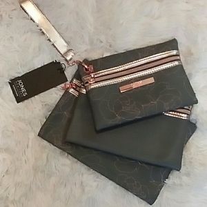 3 pc Cosmetic/Wristlet set